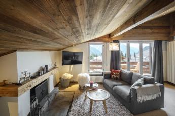 Central boutique style Verbier apartment for six